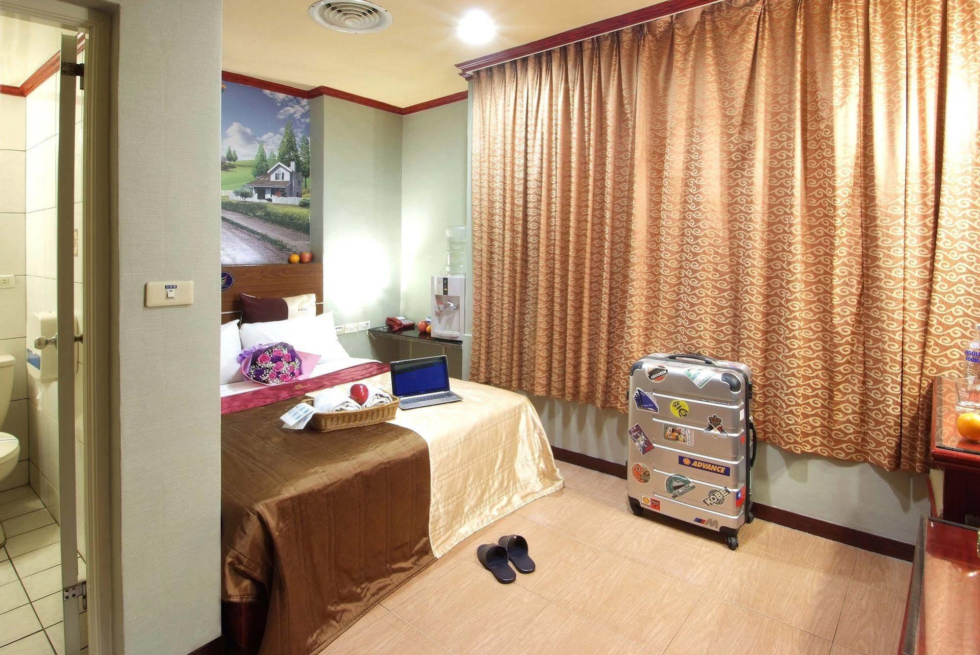 Golden Swallow Hotel Hsinchu City Eksteriør billede