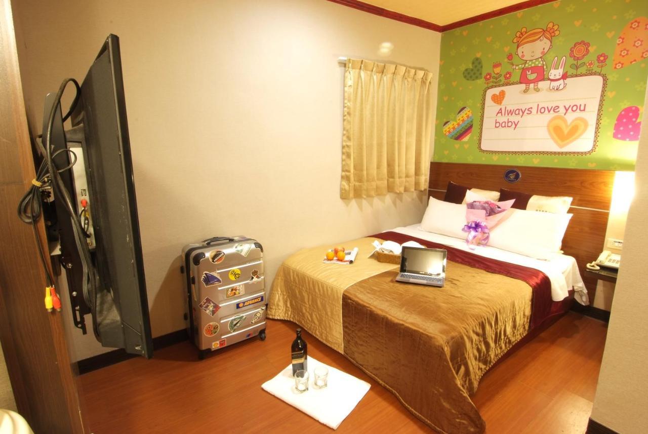 Golden Swallow Hotel Hsinchu City Eksteriør billede